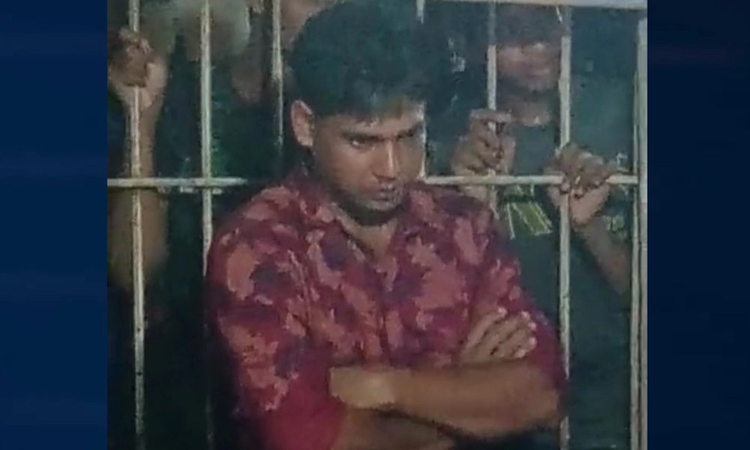 পরকীয়া প্রেমিকসহ স্ত্রীকে আটক করলেন স্বামী, মাঝরাতে তালাক পরকীয়া প্রেমিকসহ স্ত্রীকে আটক করলেন স্বামী, মাঝরাতে তালাক