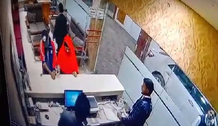 কক্সবাজারে নারী পর্যটককে গণধর্ষণ, মিলল সিসিটিভির ফুটেজ - the Bengali Times