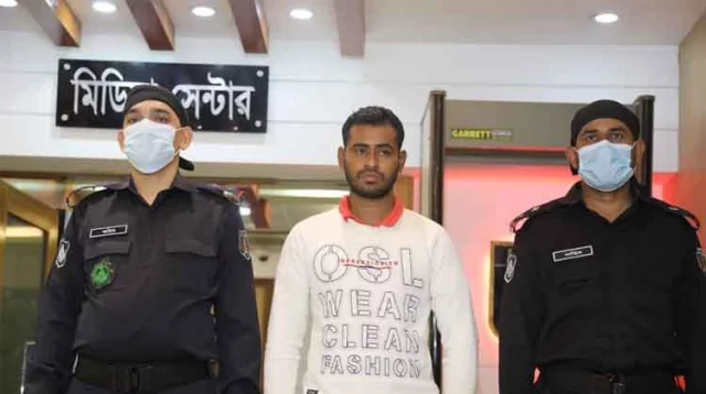 র্যাব সেজে টিকটক, শারীরিক সম্পর্কে শতাধিক নারী - the Bengali Times র্যাব সেজে টিকটক, শারীরিক সম্পর্কে শতাধিক নারী - the Bengali Times
