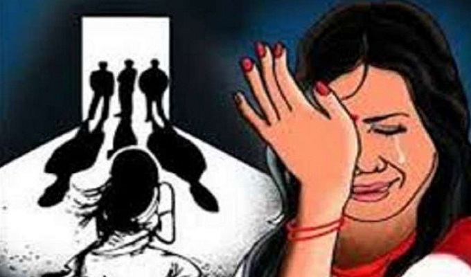 স্বামী-সন্তানকে জিম্মি করে গৃহবধূকে ‘সংঘবদ্ধ’ ধর্ষণ - the Bengali Times