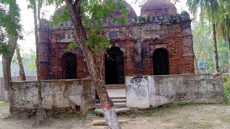 প্রাচীন নারী মসজিদ, পাথর খচিত নিয়ে লোমহর্ষক বর্ণনা - the Bengali Times