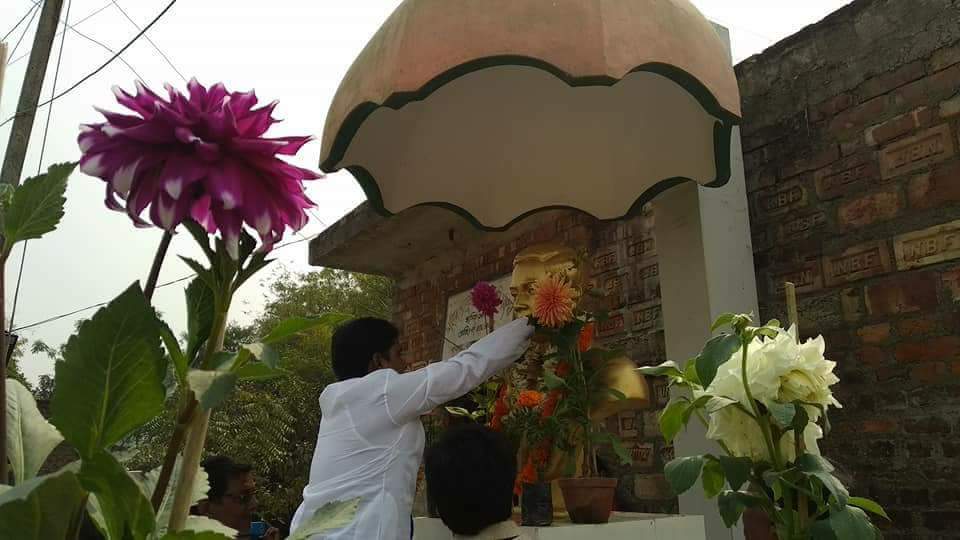 ভাষাশহিদ বরকতের জন্মভিটায় স্মারক বসাবে পশ্চিমবঙ্গ সরকার - the Bengali Times ভাষাশহিদ বরকতের জন্মভিটায় স্মারক বসাবে পশ্চিমবঙ্গ সরকার - the Bengali Times