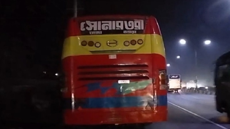 ডাকাতি হওয়া বাসে দুই তরুণীর সর্বনাশ হতে দেখলেন সেলিম - the Bengali Times
