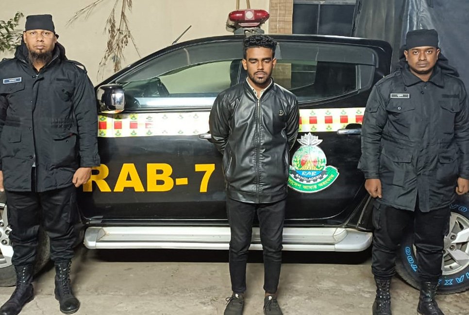 বড় ভাইয়ের প্রেমিকাকে ‘অপহরণ’ করে বিয়ে করলেন তিনি - the Bengali Times বড় ভাইয়ের প্রেমিকাকে ‘অপহরণ’ করে বিয়ে করলেন তিনি - the Bengali Times