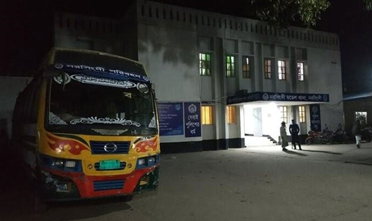 বাস থেকে নামিয়ে মুখ বেঁধে যাত্রীকে ধর্ষণ করল ড্রাইভার-হেলপার - the Bengali Times
