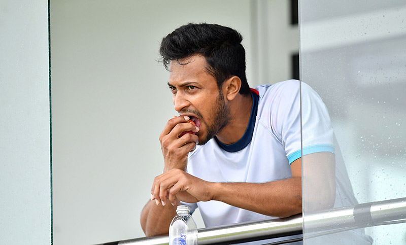 অধিনায়ক হওয়ার গুঞ্জনের মাঝে দেশে ফিরলেন সাকিব - the Bengali Times অধিনায়ক হওয়ার গুঞ্জনের মাঝে দেশে ফিরলেন সাকিব - the Bengali Times