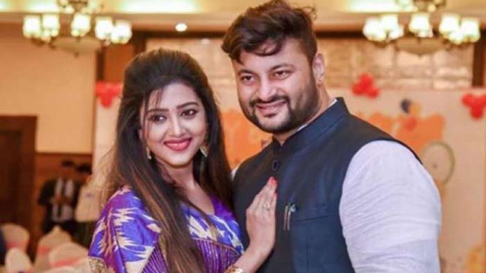 শারীরিক সম্পর্কে আগ্রহী নন স্ত্রী, আদালতে অভিনেতা স্বামী - the Bengali Times শারীরিক সম্পর্কে আগ্রহী নন স্ত্রী, আদালতে অভিনেতা স্বামী - the Bengali Times