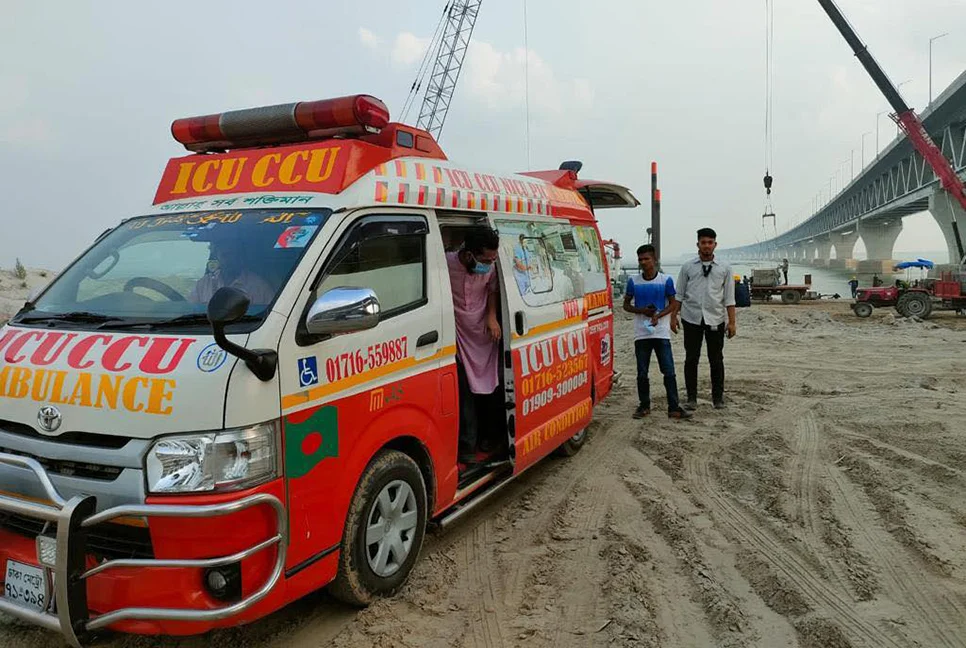 মৃত্যুর আগে পদ্মাসেতু দেখার আবদার ছেলের, কথা রাখলেন বাবা - the Bengali Times মৃত্যুর আগে পদ্মাসেতু দেখার আবদার ছেলের, কথা রাখলেন বাবা - the Bengali Times
