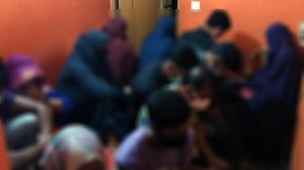 আবাসিক হোটেলে অনৈতিক কাজ, বিশেষ মুহূর্তে ধরা নারীসহ ৩৮ জন - the Bengali Times