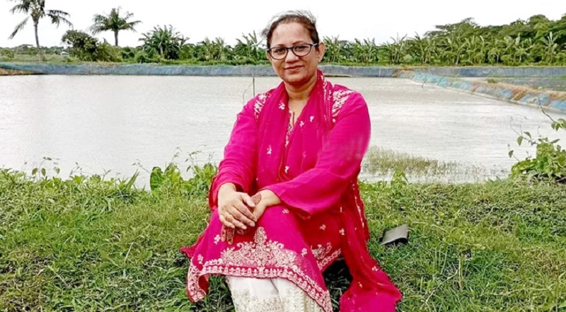 ছুটিতে বেড়াতে গিয়ে ফাঁস নিলেন অতিরিক্ত পুলিশ সুপার লাবনী - the Bengali Times