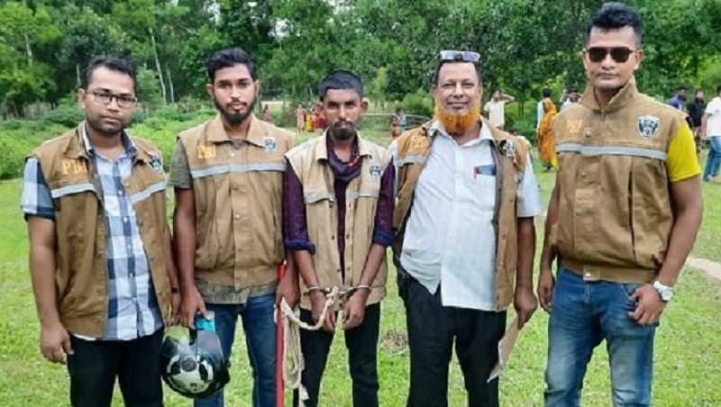 প্রেমিক-প্রেমিকাকে দেখে ফেলাই কাল হয়েছিলো শিশুটির - the Bengali Times