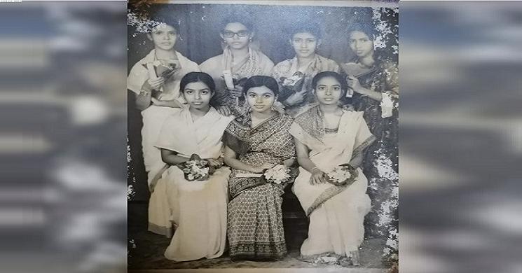 ফেসবুকে একটি ছবি দিয়ে ৪৭ বছর পর দেখা ৪ বান্ধবীদের! - the Bengali Times