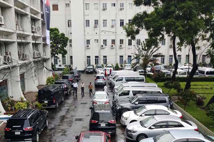 সরকারি অফিস ও গাড়িতে এসি বন্ধ রাখার দাবি - the Bengali Times