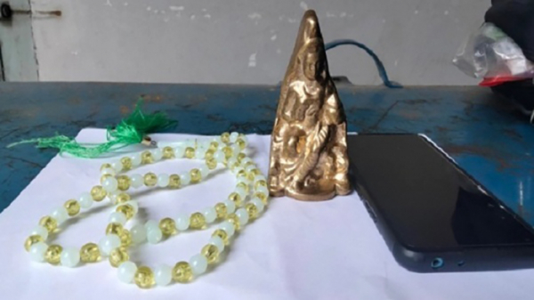 প্রবাসীর স্ত্রীর ডাকে সাড়া দিয়ে ধরা খেলেন ‘জিনের বাদশা’ - the Bengali Times
