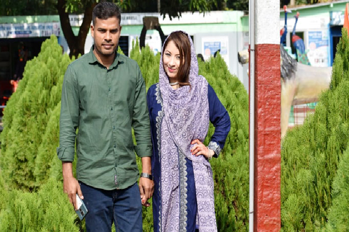 মেক্সিকান বধূর কাছে যেতে ভিসার অপেক্ষায় রুমান - the Bengali Times