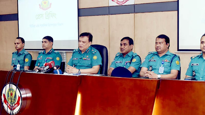 মিছিল-সমাবেশে লাঠিসোঁটা আনা পুলিশের জন্য হুমকি: হাফিজ আক্তার - the Bengali Times