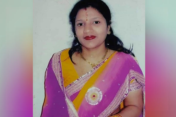‘২১ বছর ধরে আমি শুধু কেঁদেছি, আমার মৃত্যুর বিচার চাই’ - the Bengali Times