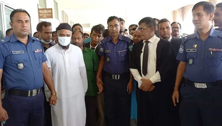 এসএসসির প্রশ্নফাঁস: রিমান্ডে সেই প্রধান শিক্ষক - the Bengali Times এসএসসির প্রশ্নফাঁস: রিমান্ডে সেই প্রধান শিক্ষক - the Bengali Times