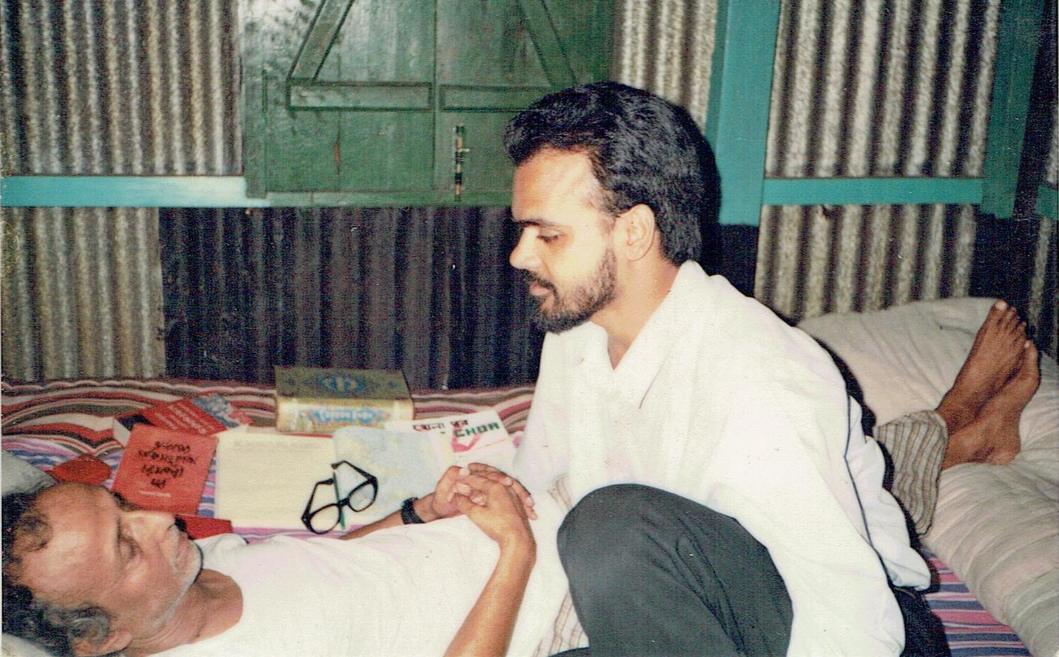 Poet Dilwar Khan : ঐশ্বর্যময় কবি দিলওয়ার - the Bengali Times