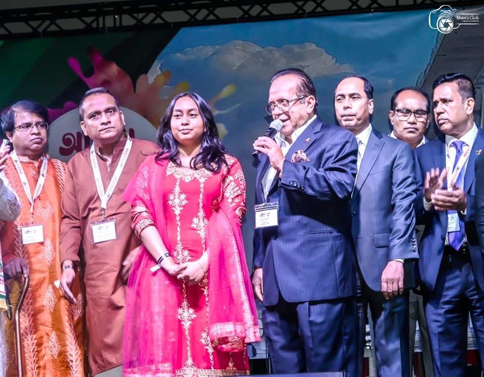 লস এঞ্জেলেসে অনুষ্ঠিত ৩৬তম ফোবানা সম্মেলনে ছাত্রবৃত্তি প্রদান – এবারের বিজয়ী রুশমিয়া হোসেন - the Bengali Times