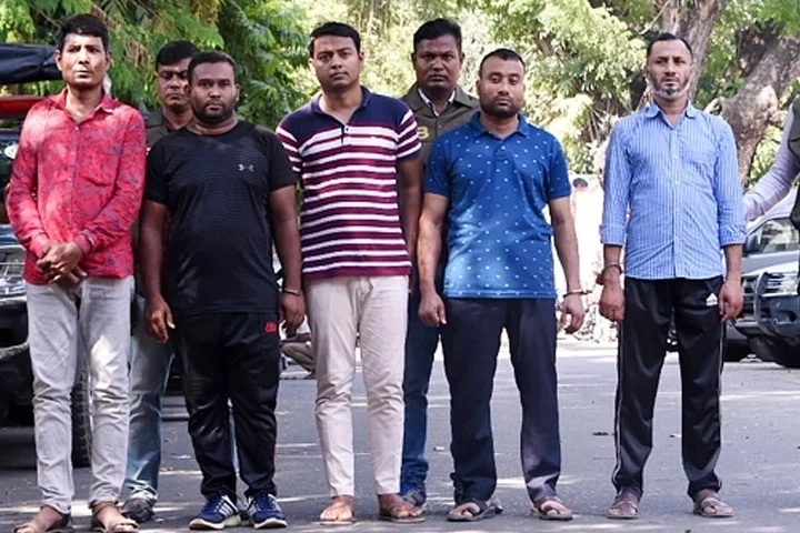 প্রশ্ন ফাঁস : বিমানের ৫ কর্মকর্তা ফের রিমান্ডে - the Bengali Times