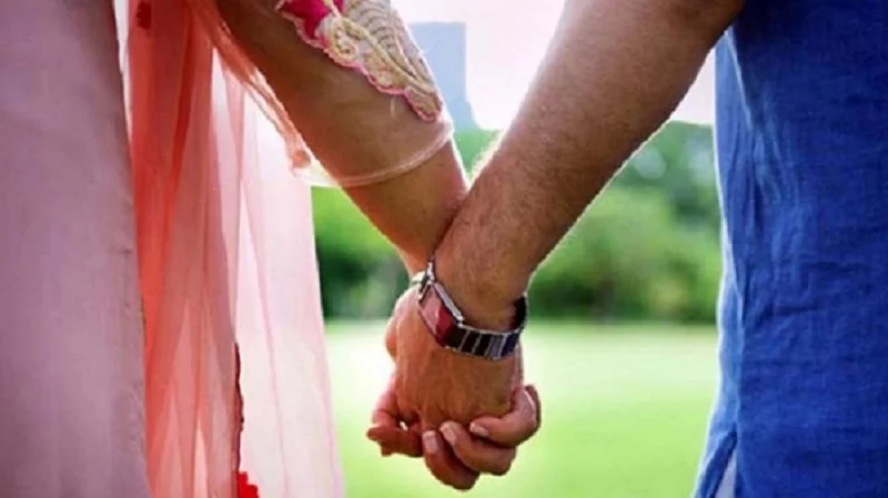 ব্যবসায়িক পার্টনারের বউ নিয়ে পালালেন ব্যবসায়ী - the Bengali Times ব্যবসায়িক পার্টনারের বউ নিয়ে পালালেন ব্যবসায়ী - the Bengali Times