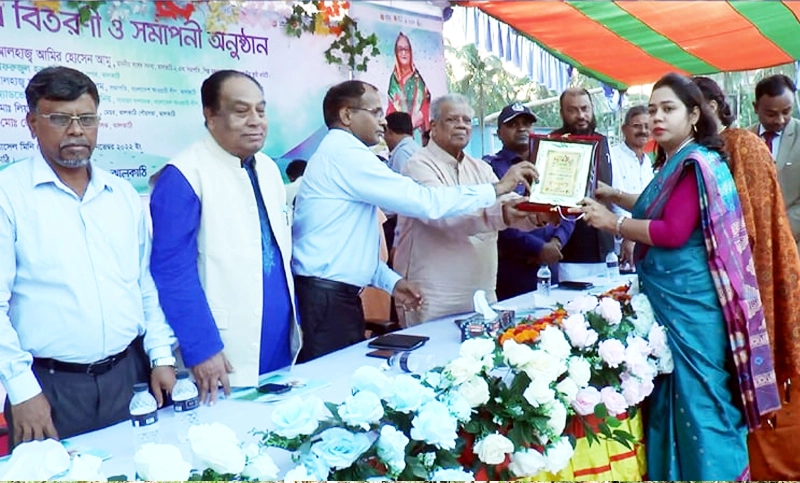 তারেক রহমান মুচলেকা দিয়ে দেশ ছেড়ে পালিয়েছে : আমু - the Bengali Times