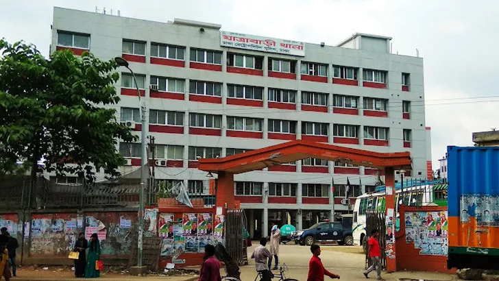 বিছানায় স্ত্রীর গলাকাটা লাশ, ফ্যানে ঝুলছিল স্বামী - the Bengali Times বিছানায় স্ত্রীর গলাকাটা লাশ, ফ্যানে ঝুলছিল স্বামী - the Bengali Times