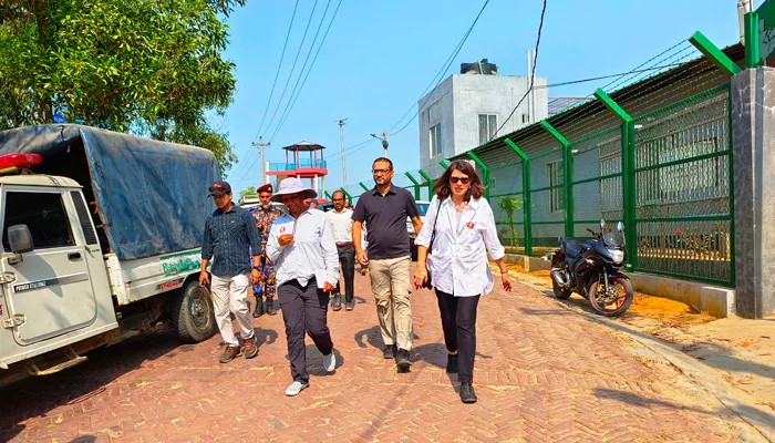 মার্কিন মন্ত্রীর কাছে গণহত্যার বর্ণনা দিলেন রোহিঙ্গারা - the Bengali Times