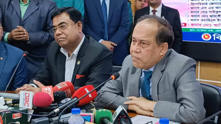 বিএনপি নির্বাচনে না এলে অপূর্ণতা থেকে যাবে: সিইসি - the Bengali Times