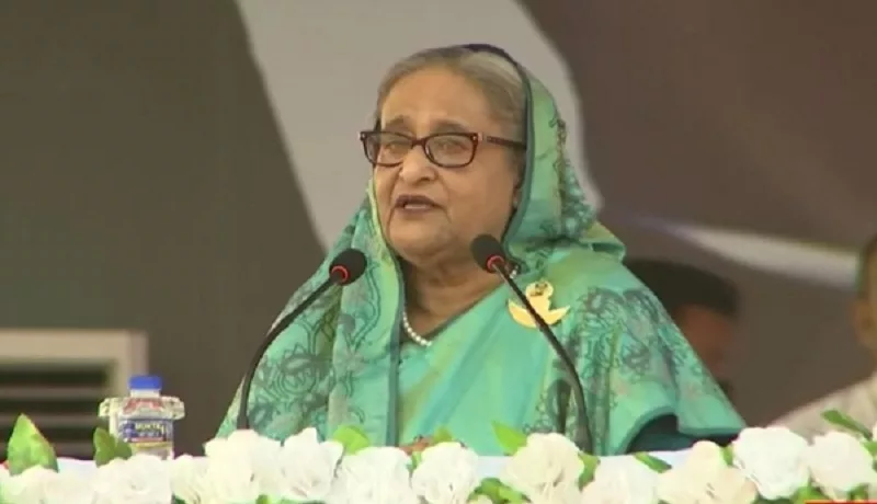 আ.লীগ কখনো দেশ ছেড়ে পালায় না, বিএনপি নেতারা পালায়: শেখ হাসিনা
