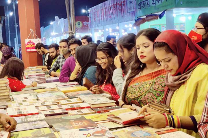এবারের বইমেলায় ৪৭ কোটি টাকার বই বিক্রি হয়েছে