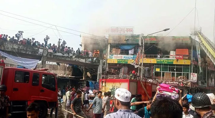 ২০১৬ সালেই ‘ঝুঁকিপূর্ণ’ ঘোষণা করা হয়েছিল আগুন লাগা ভবনটি - the Bengali Times