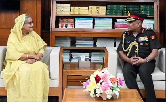 বাংলাদেশ-ভারত সেনাবাহিনীর মধ্যে সহযোগিতা জোরদারে গুরুত্বারোপ প্রধানমন্ত্রীর - the Bengali Times