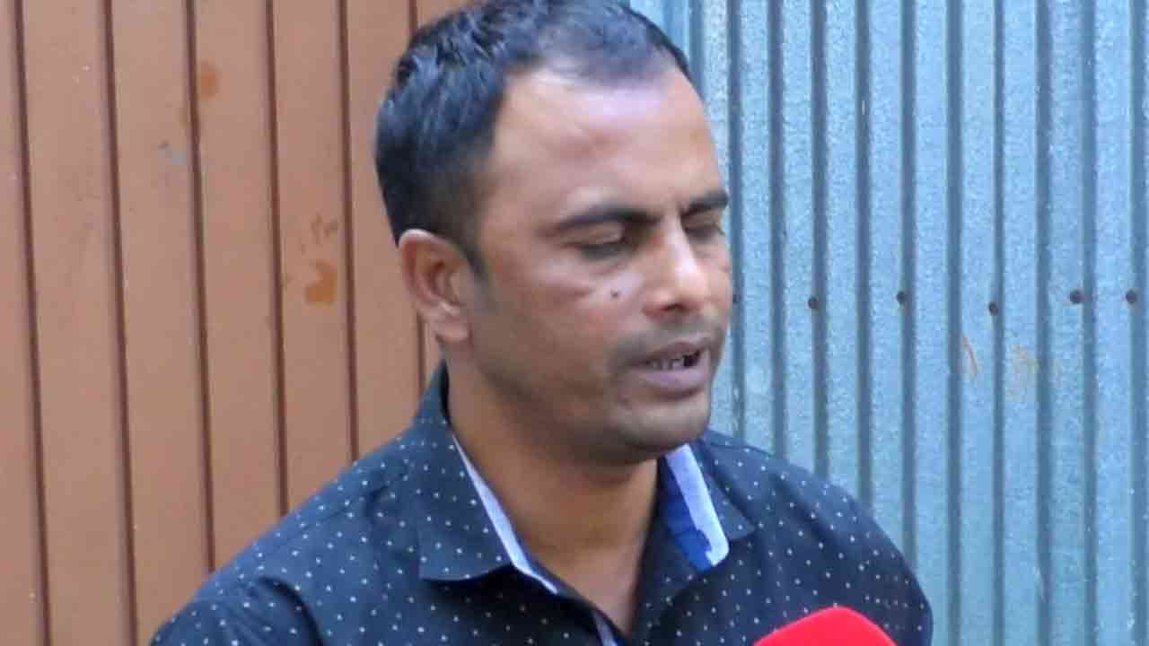 মসজিদের মাইকে ঘোষণা দিয়ে স্ত্রীকে তালাক দিলেন আ.লীগ নেতা - the Bengali Times মসজিদের মাইকে ঘোষণা দিয়ে স্ত্রীকে তালাক দিলেন আ.লীগ নেতা - the Bengali Times