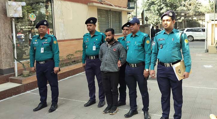 ওসি মহসীন সেজে ৭৭১ নারীর সঙ্গে চ্যাট, অতঃপর ধরা - the Bengali Times ওসি মহসীন সেজে ৭৭১ নারীর সঙ্গে চ্যাট, অতঃপর ধরা - the Bengali Times