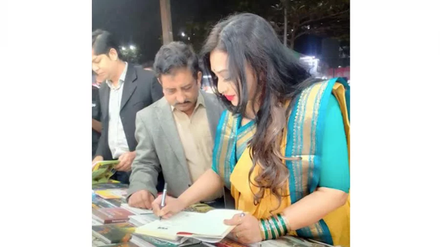ডা. সাবরিনার বই ‘বন্দিনী’ স্টক আউট - the Bengali Times ডা. সাবরিনার বই ‘বন্দিনী’ স্টক আউট - the Bengali Times