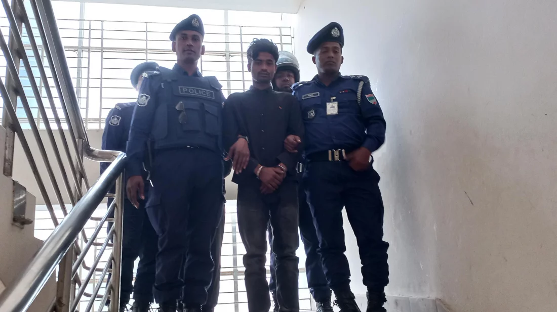 চোখে-মুখে সুপার গ্লু লাগিয়ে গৃহবধূকে ধর্ষণ নয়, বিবস্ত্র করে চুরির দাবি - the Bengali Times