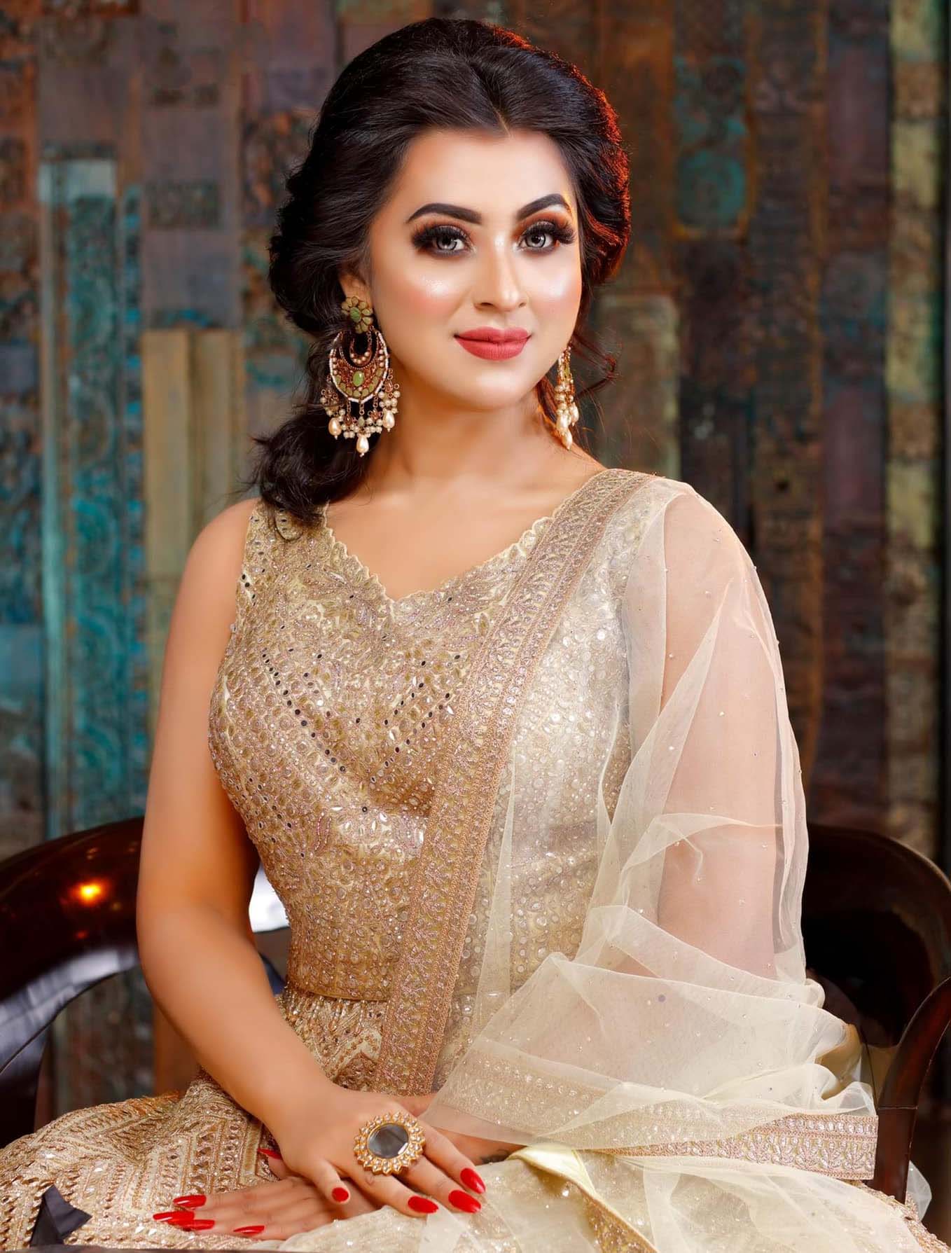 বুবলী আগে থেকেই বিবাহিত, একটি মেয়েও আছে: সুরুজ বাঙালি - the Bengali Times বুবলী আগে থেকেই বিবাহিত, একটি মেয়েও আছে: সুরুজ বাঙালি - the Bengali Times