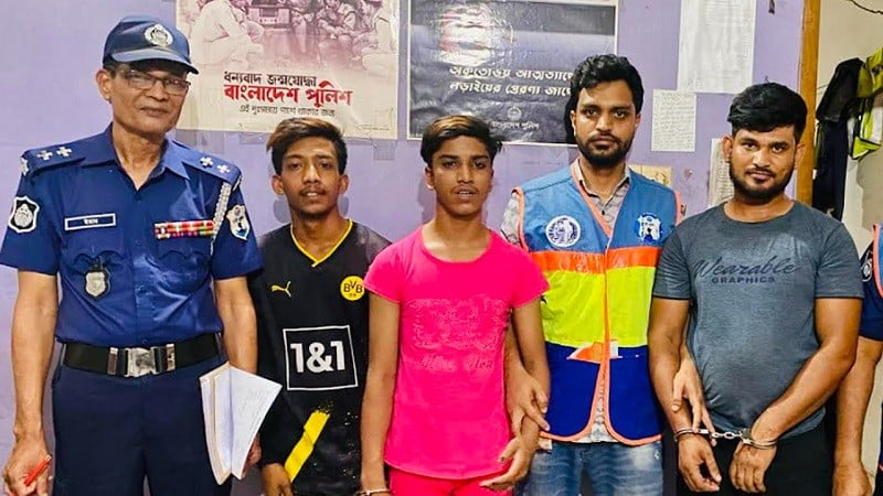 লঞ্চে বোরকা পরে ছিনতাই করতেন তারা - the Bengali Times লঞ্চে বোরকা পরে ছিনতাই করতেন তারা - the Bengali Times