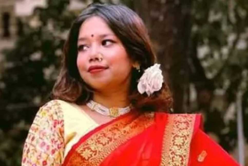 স্নাতকের চূড়ান্ত ফলে তৃতীয় হয়েছেন সেই অবন্তিকা - the Bengali Times