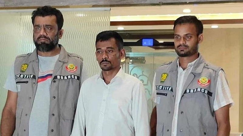 জিজ্ঞাসাবাদে ডিবির কাছে লোমহর্ষক বর্ণনা দিলেন মিল্টন সমাদ্দার - the Bengali Times