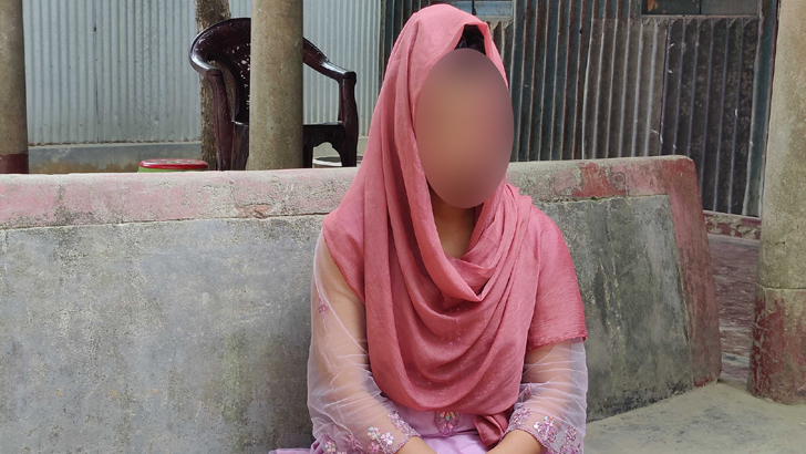 প্রেমিকের বাড়িতে অনশন করছেন আ.লীগ নেতার মেয়ে - the Bengali Times প্রেমিকের বাড়িতে অনশন করছেন আ.লীগ নেতার মেয়ে - the Bengali Times