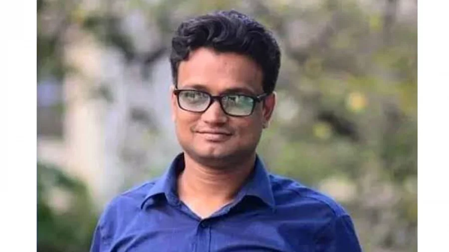 চাঁদাবাজি করতে গিয়ে গণপিটুনি খেলেন ঢাবি হল ছাত্রলীগের সাবেক সভাপতি - the Bengali Times চাঁদাবাজি করতে গিয়ে গণপিটুনি খেলেন ঢাবি হল ছাত্রলীগের সাবেক সভাপতি - the Bengali Times