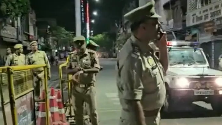 ইনস্টাগ্রামে পরিচয়, চাকরির প্রলোভনে গিয়ে দলবদ্ধ ধর্ষণের শিকার তরুণী - the Bengali Times ইনস্টাগ্রামে পরিচয়, চাকরির প্রলোভনে গিয়ে দলবদ্ধ ধর্ষণের শিকার তরুণী - the Bengali Times