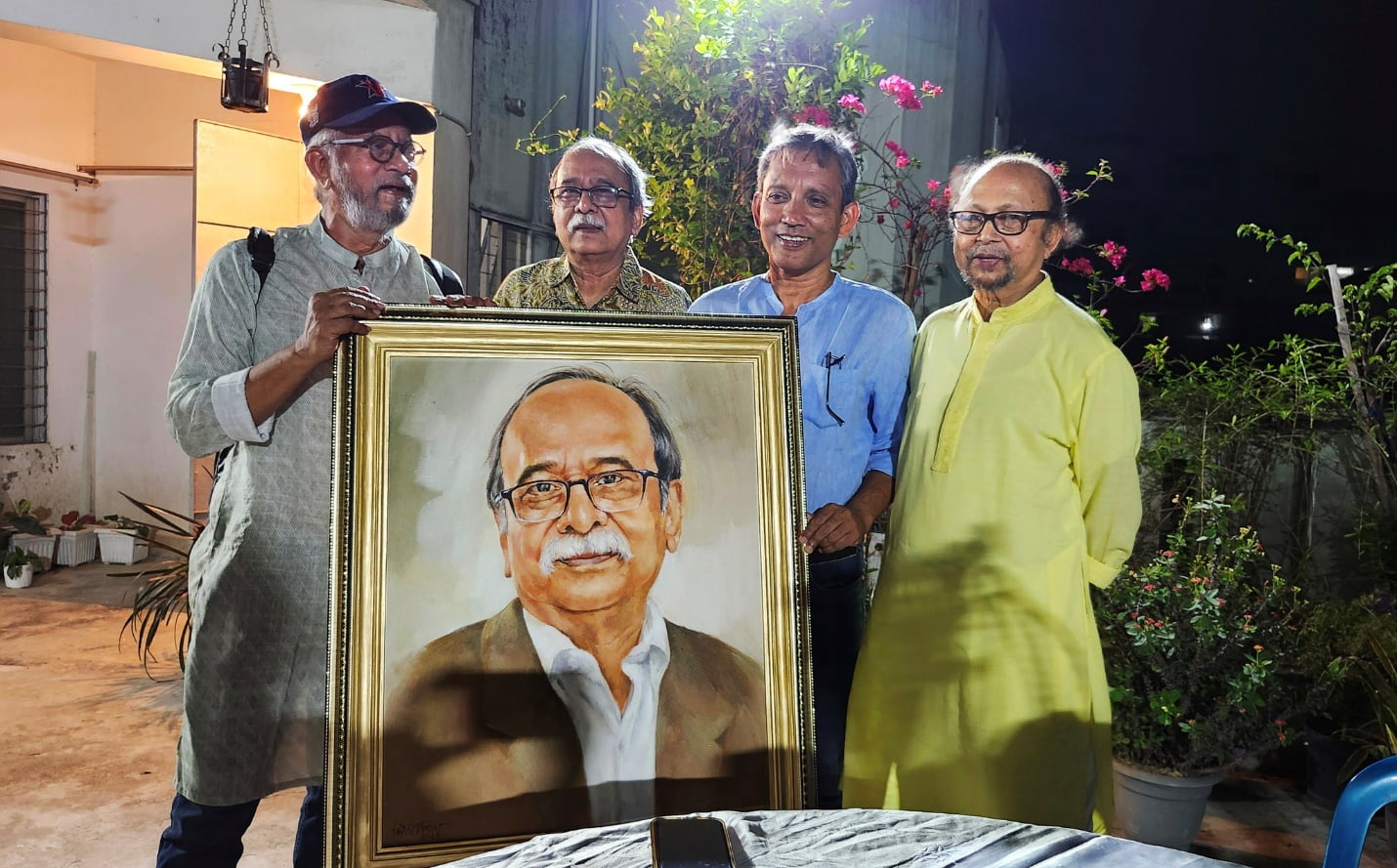 মুনতাসীর মামুনের জন্মদিনে - the Bengali Times মুনতাসীর মামুনের জন্মদিনে - the Bengali Times