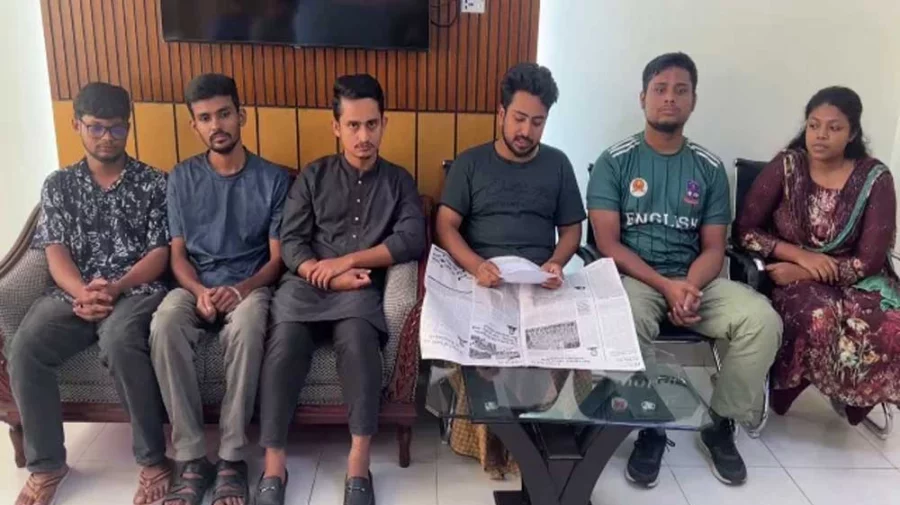ডিবি হেফাজতে থেকে আন্দোলন প্রত্যাহার করলেন সমন্বয়করা - the Bengali Times ডিবি হেফাজতে থেকে আন্দোলন প্রত্যাহার করলেন সমন্বয়করা - the Bengali Times