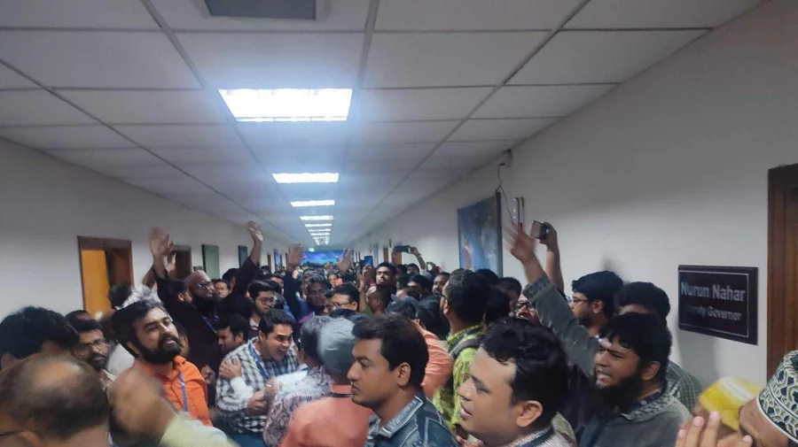 পদত্যাগ করলেন ডেপুটি গভর্নরসহ ছয় শীর্ষ কর্মকর্তা - the Bengali Times পদত্যাগ করলেন ডেপুটি গভর্নরসহ ছয় শীর্ষ কর্মকর্তা - the Bengali Times