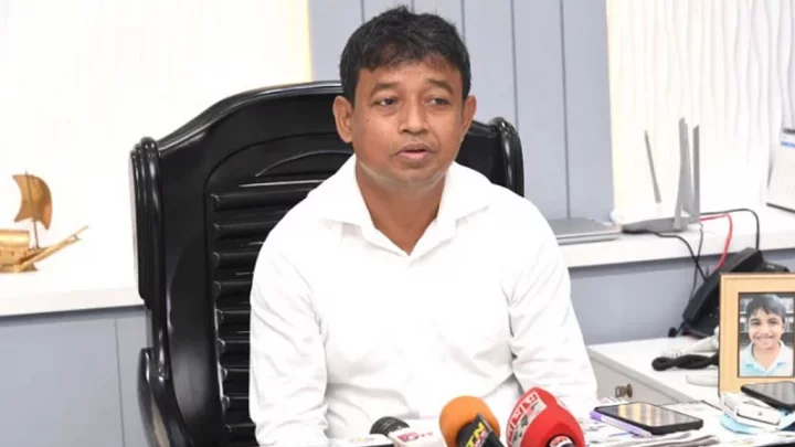 সমন্বয়কদের গোপন আস্তানায় নিতে চেয়েছিলেন হারুন - the Bengali Times সমন্বয়কদের গোপন আস্তানায় নিতে চেয়েছিলেন হারুন - the Bengali Times