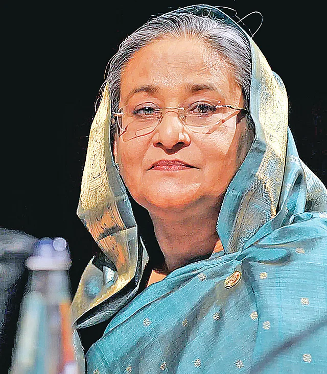 শেষ সময়েও বলপ্রয়োগ করে থাকতে চেয়েছিলেন শেখ হাসিনা - the Bengali Times শেষ সময়েও বলপ্রয়োগ করে থাকতে চেয়েছিলেন শেখ হাসিনা - the Bengali Times